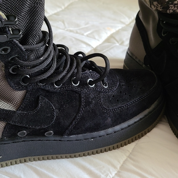 Nike Air force high tops - Picture 3 of 5